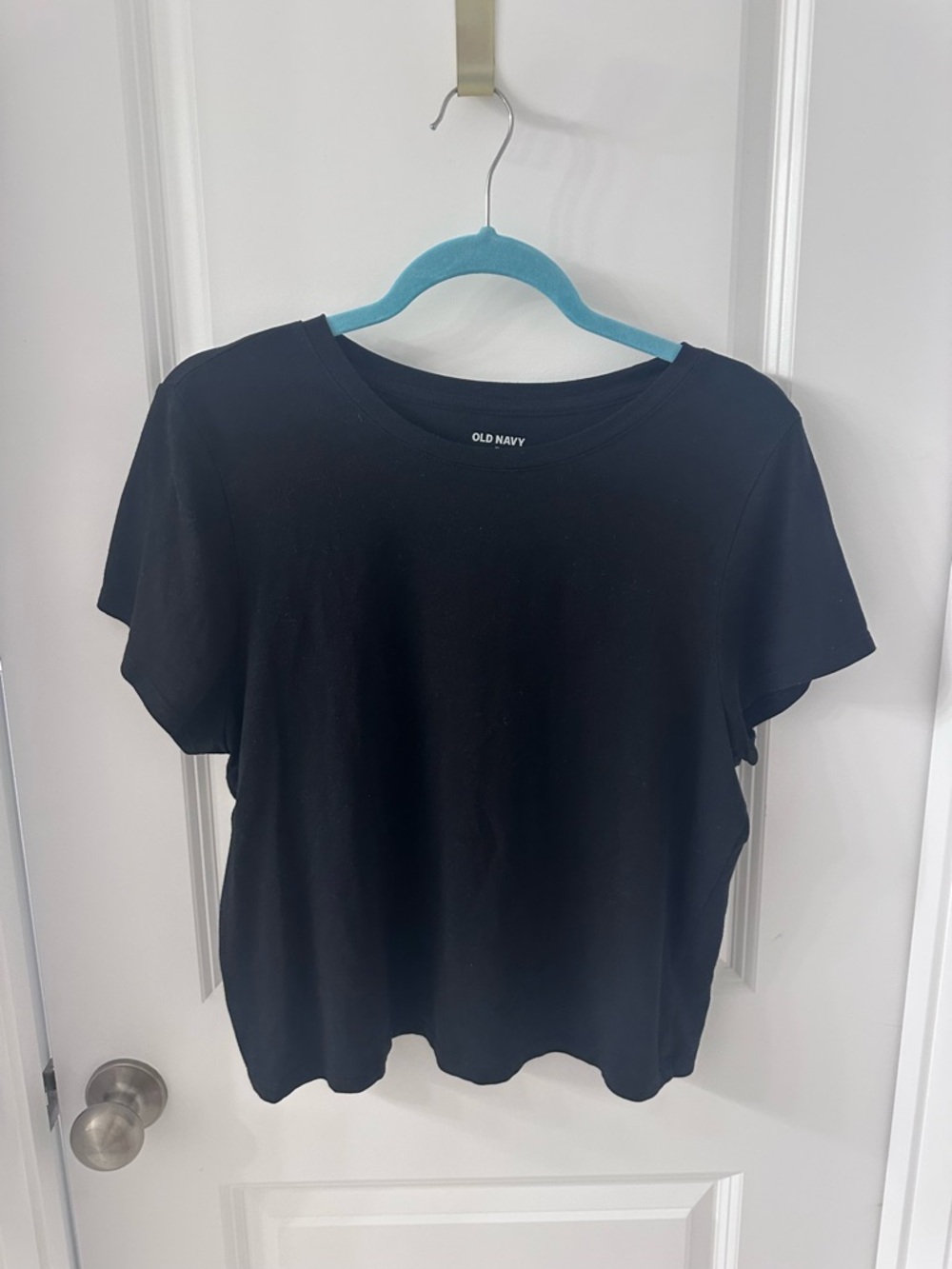 Old Navy Black Women's Classic Crewneck Cropped Tee